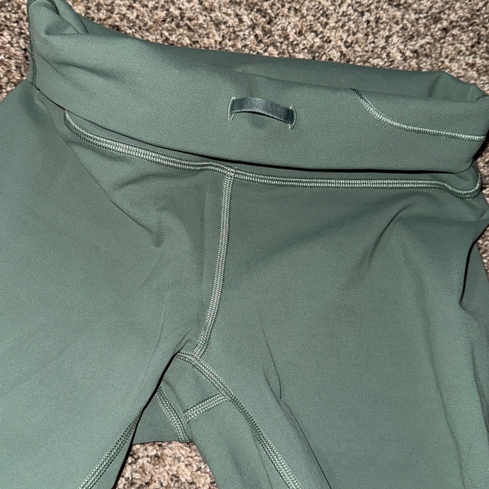 Lululemon Wunder Train High-Rise Short 6" - Picture 4 of 6